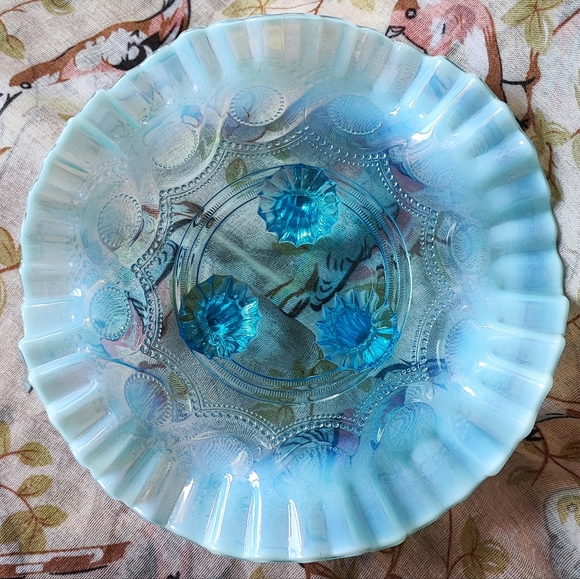 Northwood Vintage Opalescent Pedestal Grape and Vine Pattern Formal Glass Dish - Picture 6 of 6